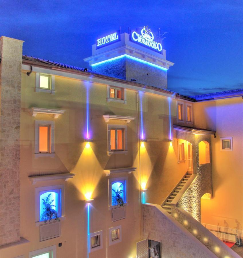 Hotel Cenacolo Somma Vesuviana Buitenkant foto