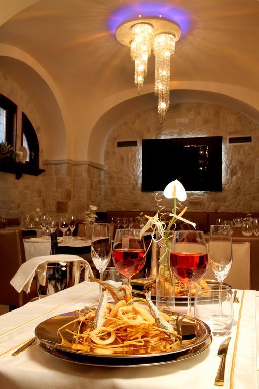 Hotel Cenacolo Somma Vesuviana Buitenkant foto