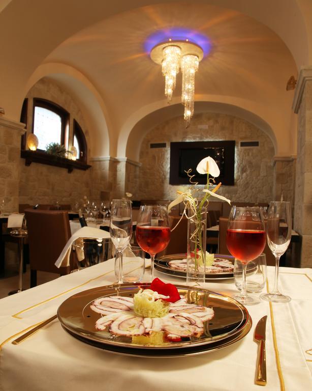 Hotel Cenacolo Somma Vesuviana Buitenkant foto