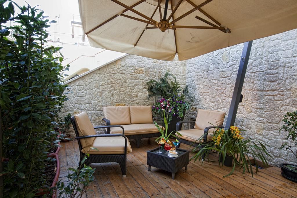 Hotel Cenacolo Somma Vesuviana Buitenkant foto