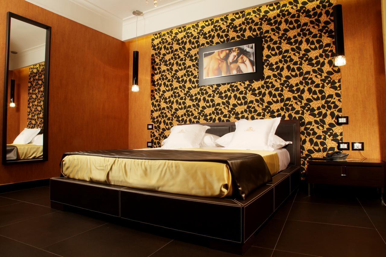 Hotel Cenacolo Somma Vesuviana Buitenkant foto